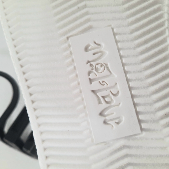 Mad Love Women's Tennis Shoes size 10 Black Global Recycled 50% materials Ladies - Picture 6 of 6